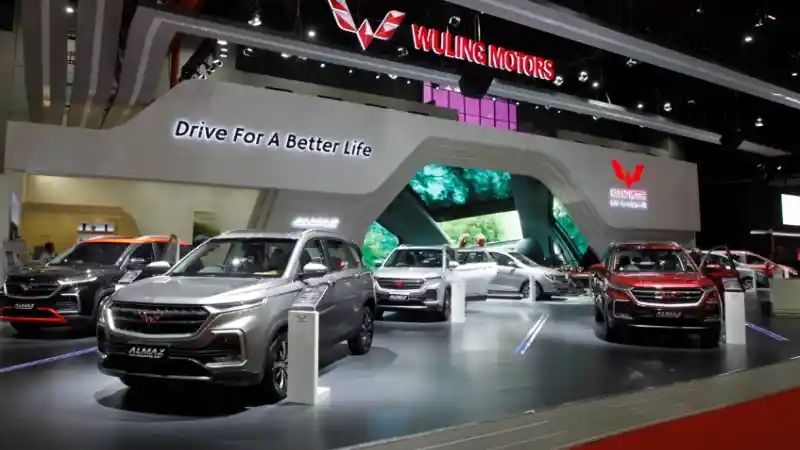Foto - Mobil China Wuling Terpesan Ratusan Unit Hanya Dalam 10 Hari
