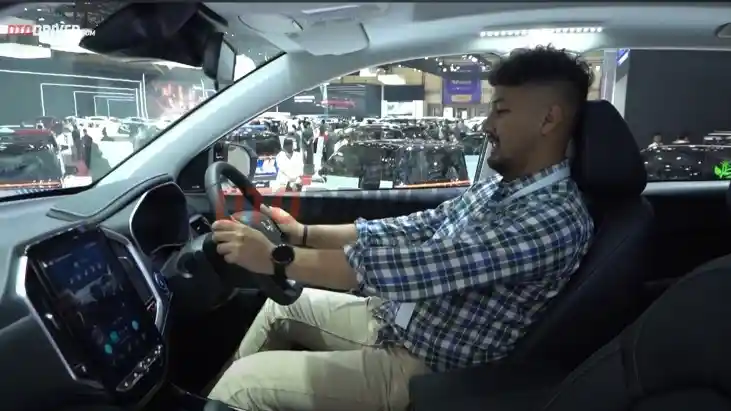 Foto - Wuling New Almaz RS Hadirkan Penyegaran Dan Opsi Yang Lebih Luas Untuk Pasar Indonesia