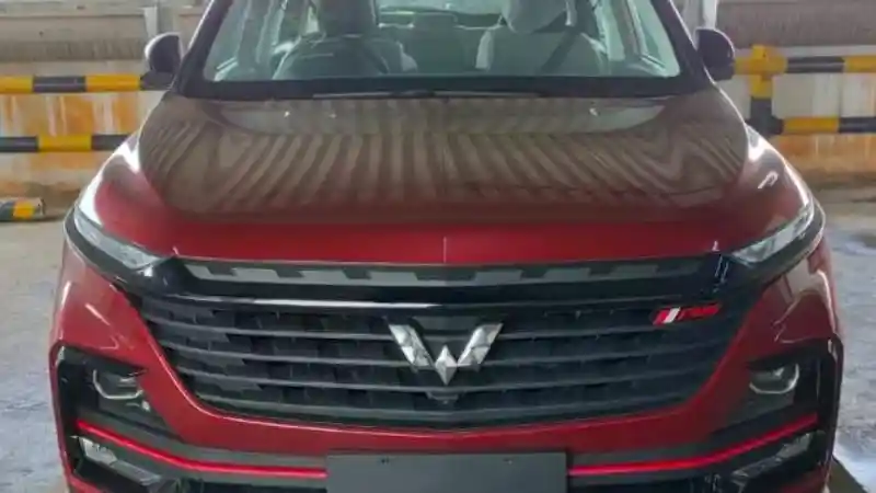 Foto - Intip Harga Wuling Almaz. Wow Ada Diskon Langsung Rp 15 Juta