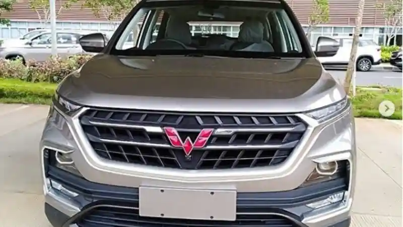 Foto - Wujud Utuh Wuling Almaz Terungkap! Siap Beri Impresi Positif Pada Siapapun