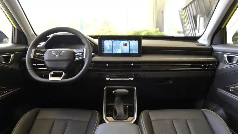 Foto - Segera Muncul di Indonesia, Wuling Alvez Perlihatkan Detail Interiornya di Tiongkok