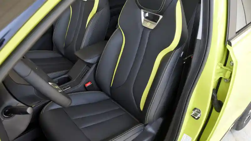 Foto - Segera Muncul di Indonesia, Wuling Alvez Perlihatkan Detail Interiornya di Tiongkok