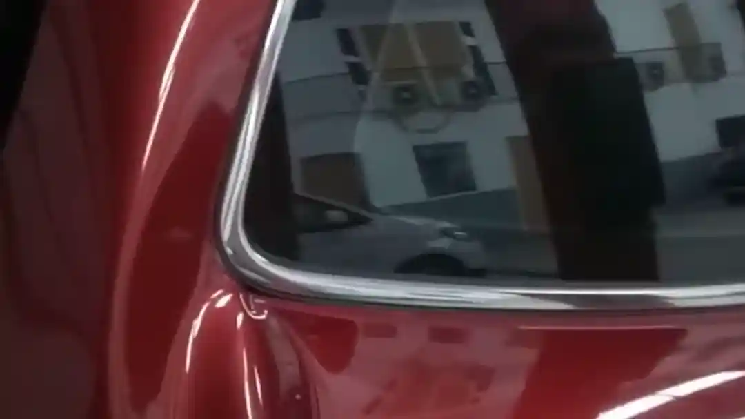 Foto - Beredar Penampakan Kondisi Wuling Confero Bekas Ditabrak Tronton (5 Foto)