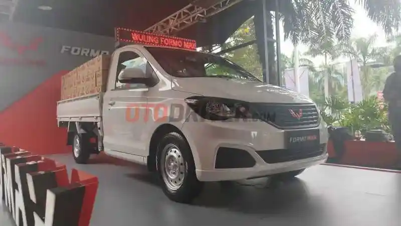 Berita - Wuling Resmi Luncurkan Rival Daihatsu Granmax Pikap
