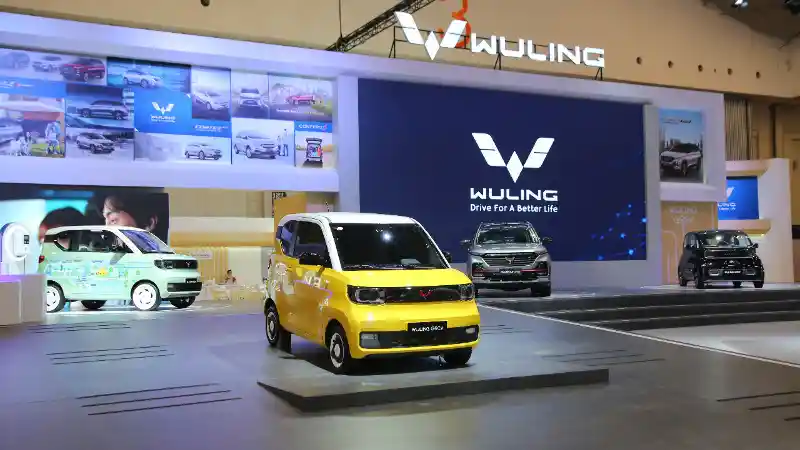 Foto - Wuling Unjuk Gigi Dan Tebar Pesona Di GIIAS 2021