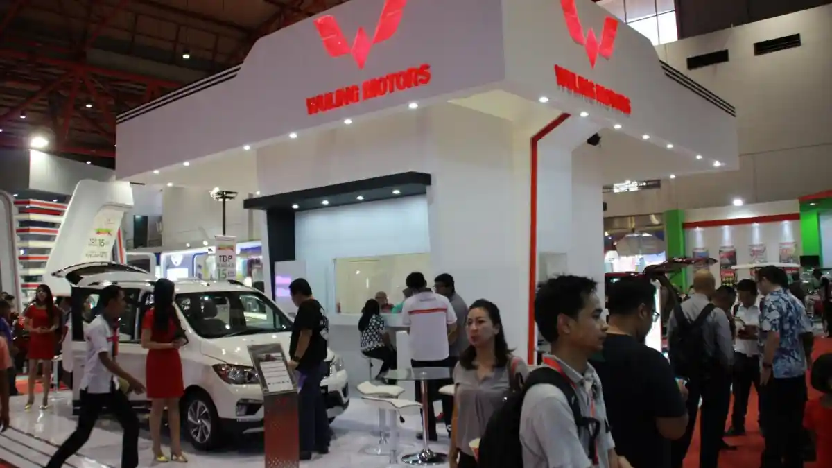 Foto - Wuling Confero S Sudah Bisa Dipesan, Cukup Bayar RP 5 Juta