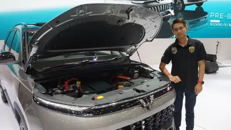 Foto - Wuling Ajak Komunitasnya Untuk Melihat New Almaz Lebih Dekat