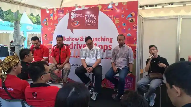 Foto - Keseruan Bincang Komunitas Wuling bersama OtoDriver Warnai Penutupan I SEE FEST 2019
