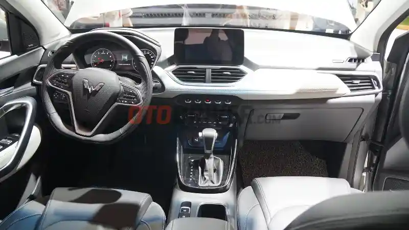 Foto - VIDEO: Persamaan Kabin Wuling SUV dan Chevrolet Captiva Model Baru 