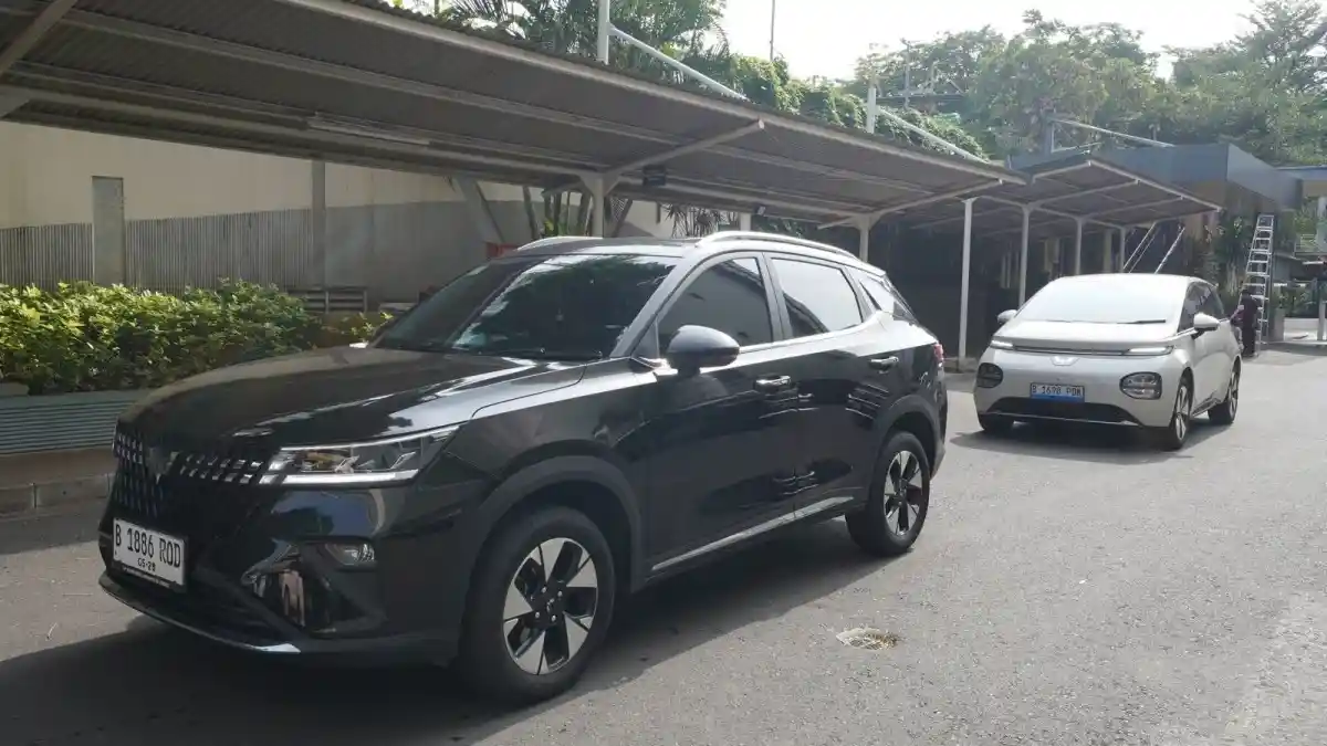Foto - Wuling Cortez Darion Jadi Pusat Perhatian Di Pameran Wuling Perdana Setelah GIIAS