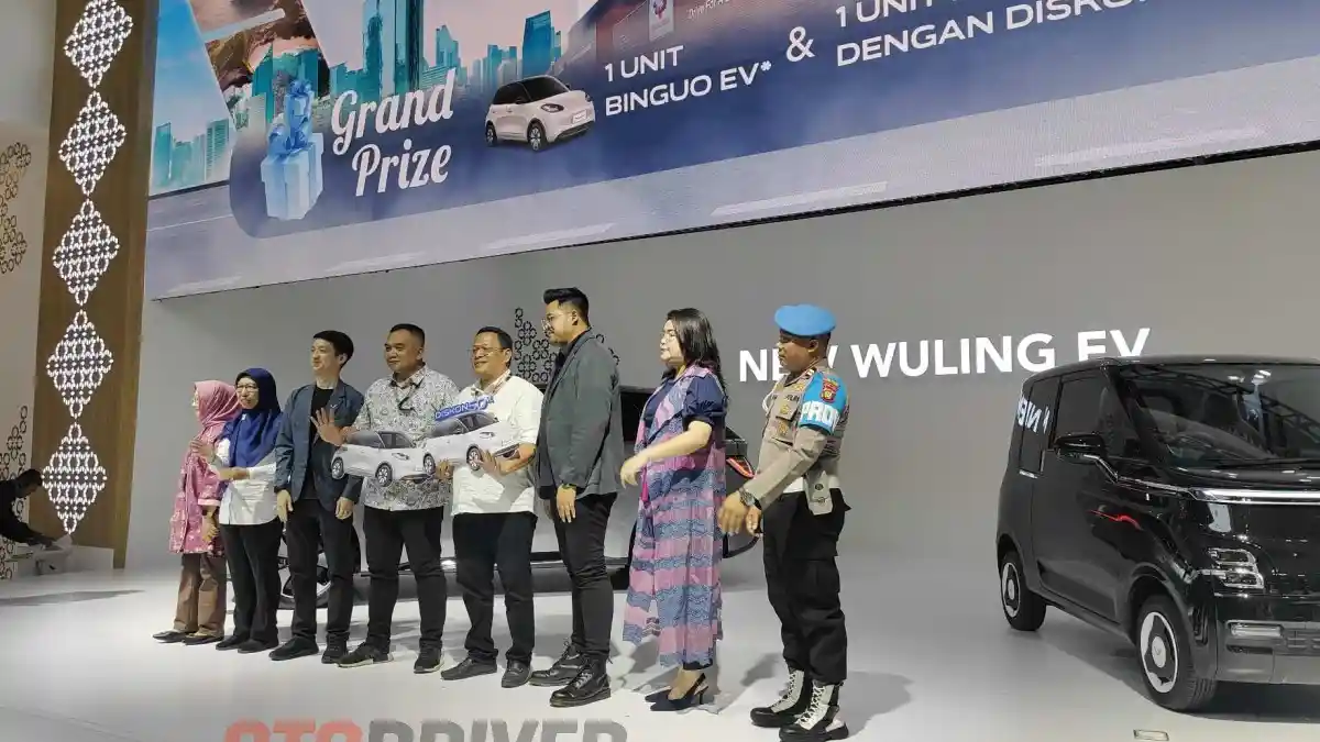 Foto - Beli Mobil Wuling di IIMS 2025, Bisa Dapat Undian Binguo EV