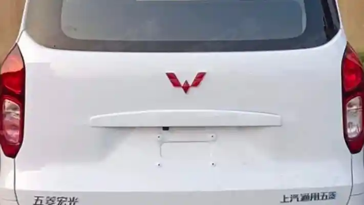 Foto - Wuling Confero Baru Tertangkap Kamera, Ada Versi EV!