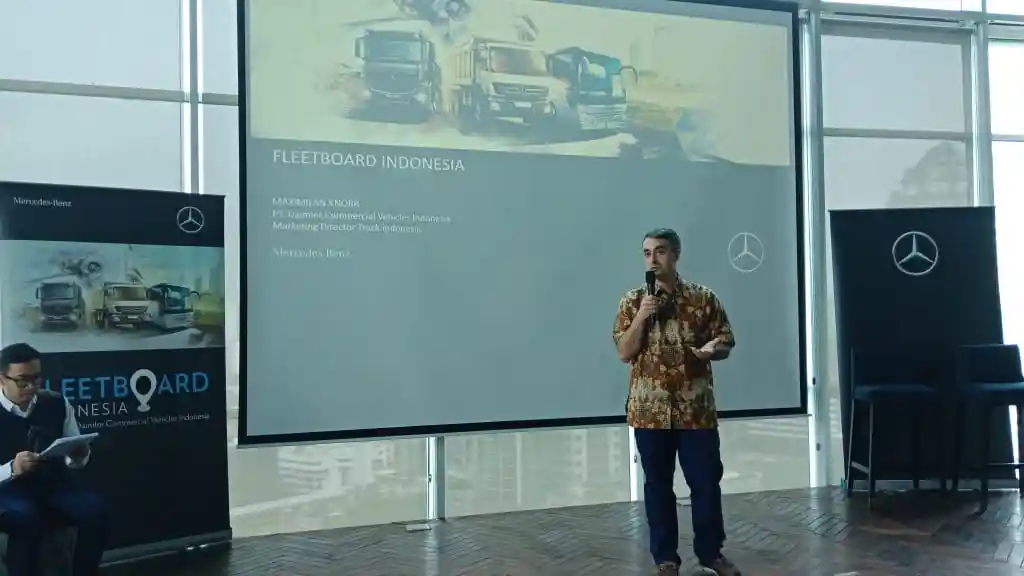 Berita - Daimler Gratiskan Biaya Pasang Fitur Telematik FleetBoard di Truk dan Bus Mercedes-Benz