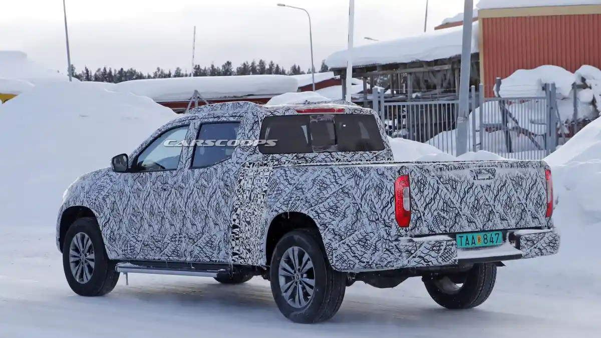Foto - SPY SHOT: Mercedes-Benz X-Class "Bak Panjang" Sedang Dites