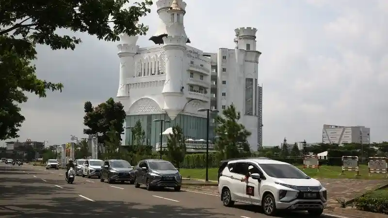 Foto - X-Moc Bikin Serpong Jadi Lautan Mitsubishi Xpander 