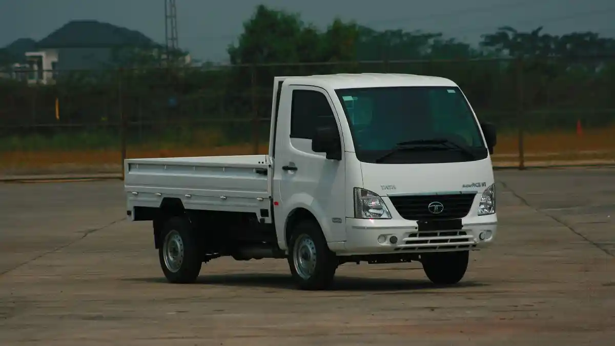 Foto - Beli Truk Tata, Gratis Pikap