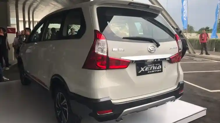 Foto - Daihatsu Xenia Siap Kalah Laku Dari Mitsubishi Xpander