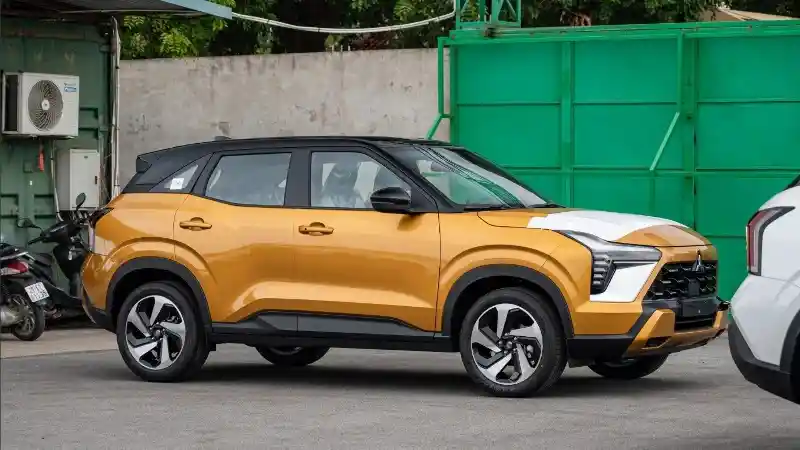 Foto - Mitsubishi XForce Telah Sampai Di Vietnam. Punya Fitur ADAS