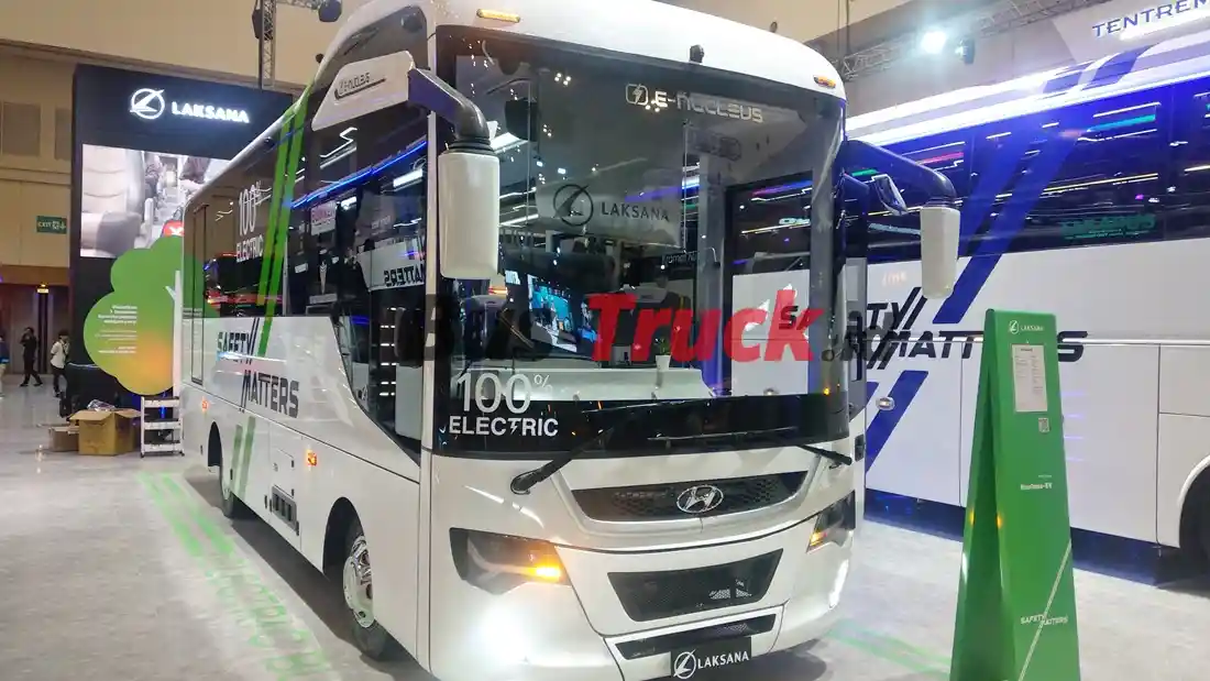 Berita - GIIAS 2024: Tampilan Medium Bus Makin Maksimum
