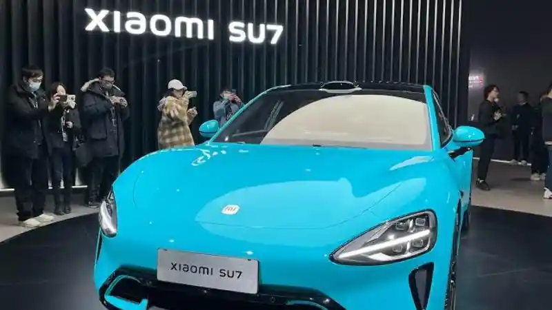 Foto - Pesanan Meledak, Xiaomi Naikkan Gaji Karyawan Hingga Rp 22 Juta Perbulan Untuk Meningkatkan Produksi