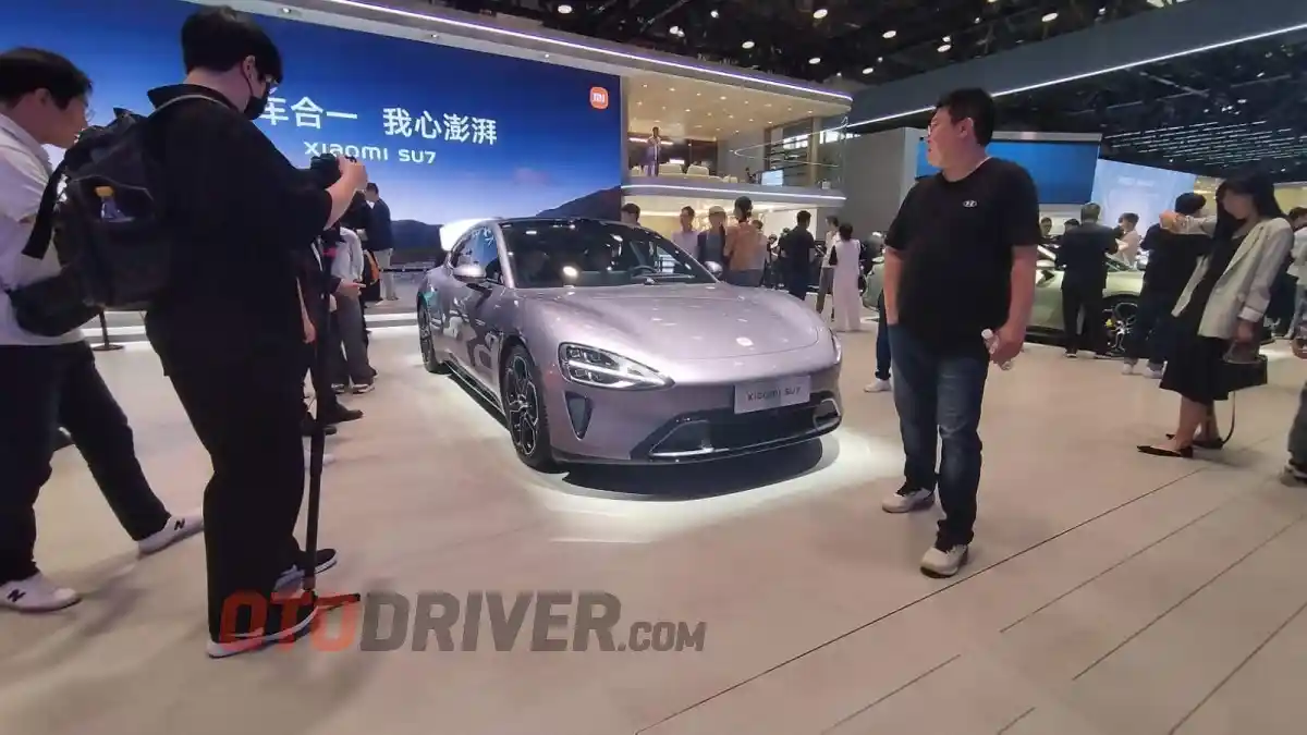 Foto - 30 Ribuan Unit Xiaomi SU7 Harus Direcall Di Cina
