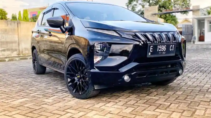 Foto - Trend Mitsubishi Xpander Pakai Grill Apollo (Bagian 2)