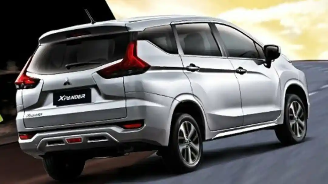 Foto - Mitsubishi Xpander Setir Kiri Siap Meluncur di Filipina
