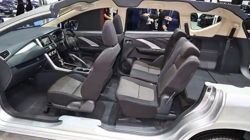 Foto - Komparasi Mitsubishi Xpander VS Honda BR-V