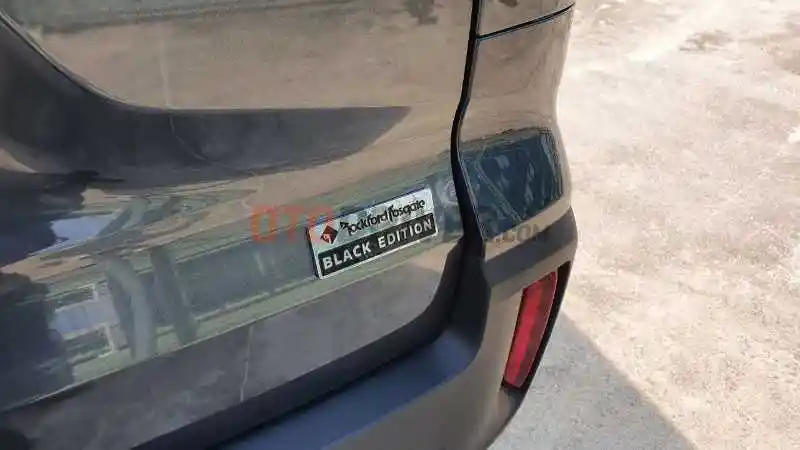 Foto - Xpander Black Edition dan Xpander Cross Rockford Fosgate Black Edition Lebih Gagah Karena Trend Ini 