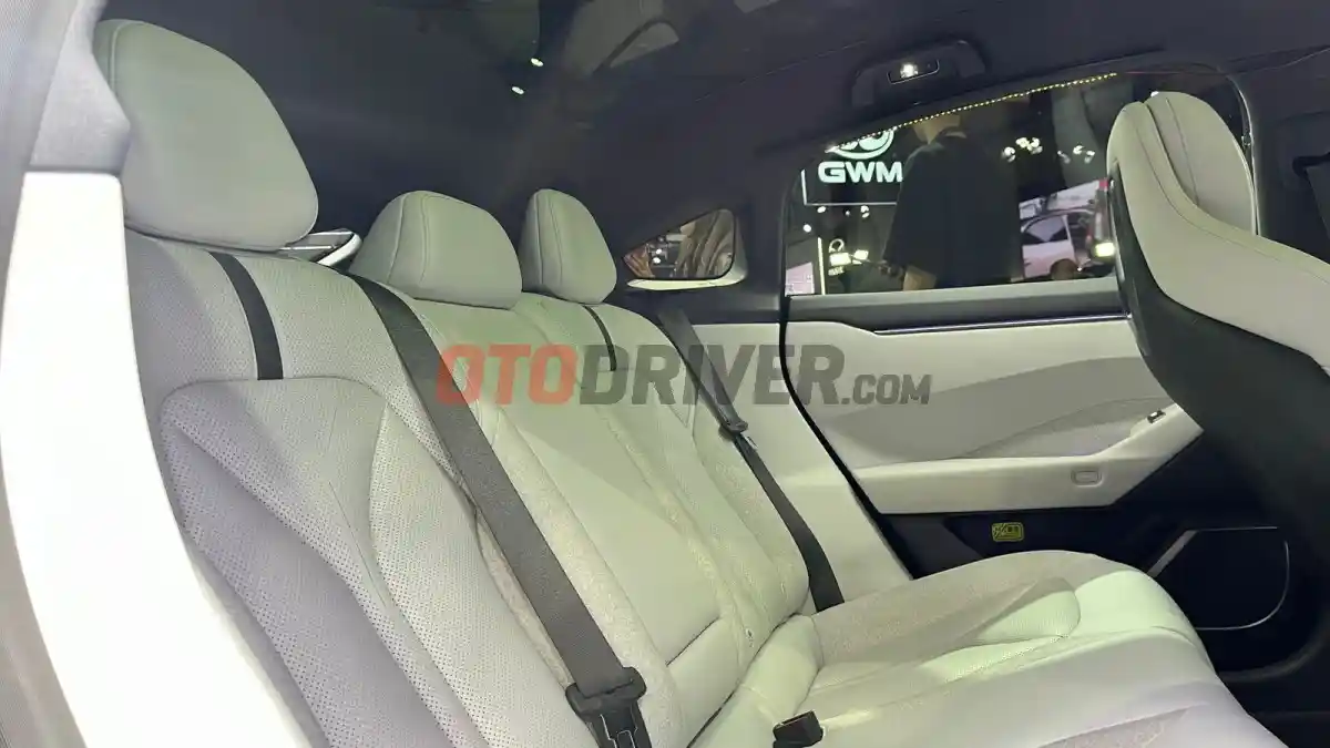 Foto - The Next P7, Mobil Dengan Teknologi Masa Depan Dari XPENG