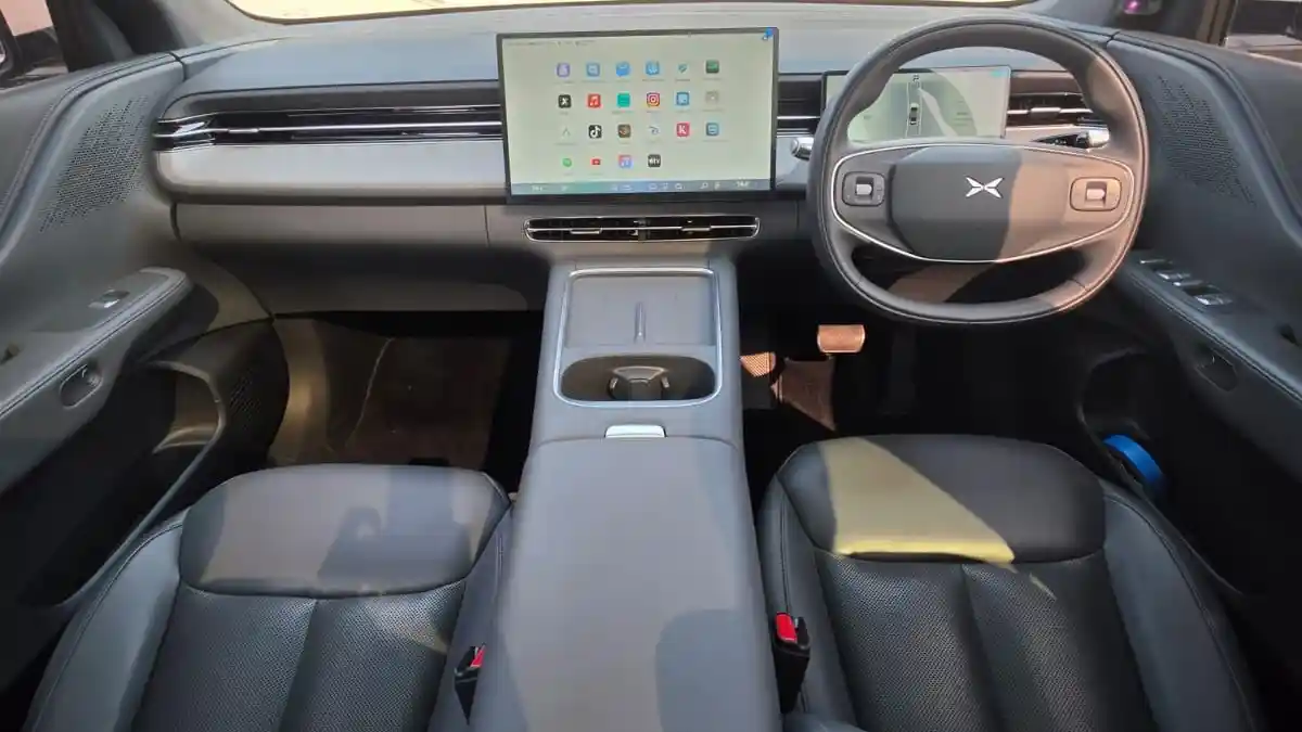 Foto - Mudik in Style 2026 : Empat Alasan Xpeng G6 Pro Dipakai Sebagai Mobil Libur Lebaran