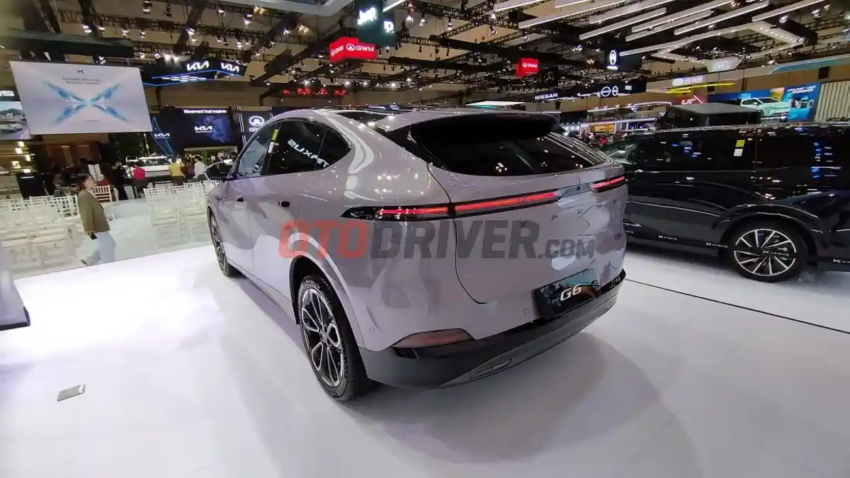 Foto - Xpeng Jual G6 Pro Dan X9 Versi CKD Di GIIAS, Harga Turun