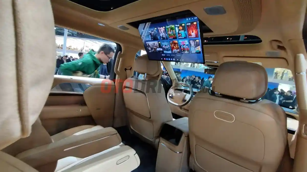 Foto - SUV Termewah Dan Terbesar Xpeng GX Resmi Diluncurkan, Harga Mulai Rp 1 Miliar-an