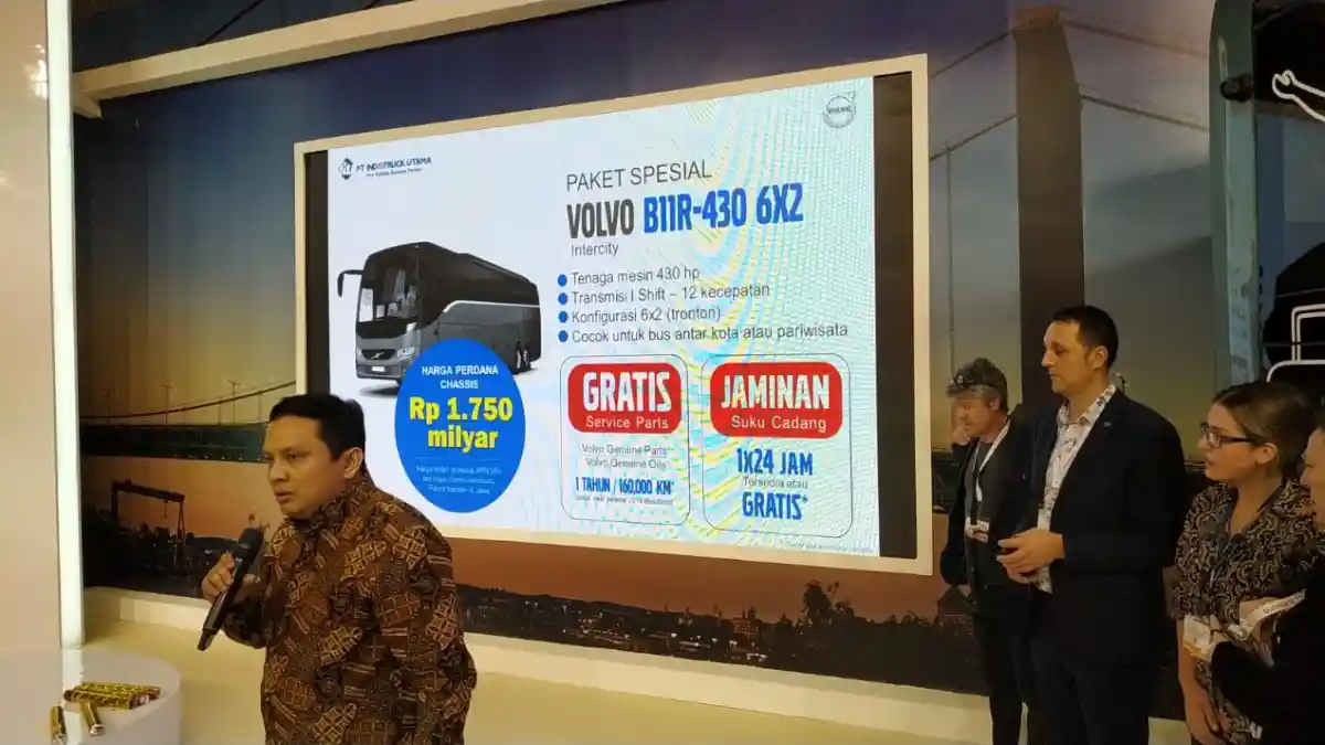 Foto - Volvo Janjikan Jaminan Suku Cabang 1x24 Jam untuk Pembelian Chassis Bus Tronton B1R