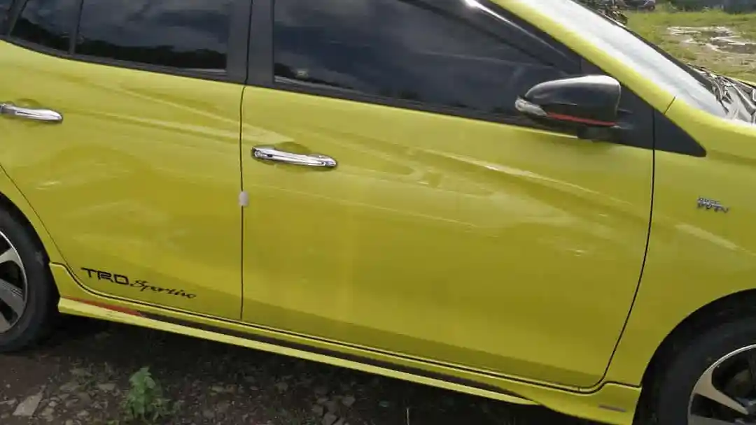 Foto - SPY SHOT: Wujud Utuh Yaris Generasi Terbaru di Indonesia (12 Foto)