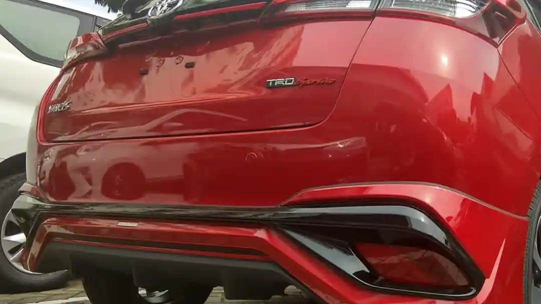 Foto - SPY SHOT: Wujud Utuh Yaris Generasi Terbaru di Indonesia (12 Foto)