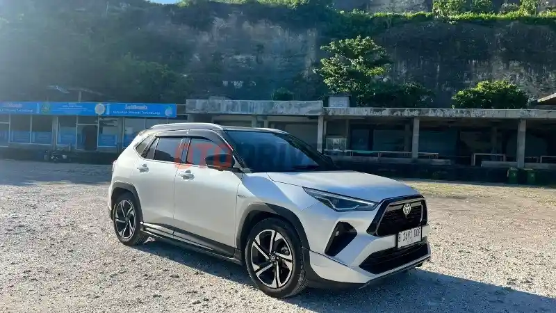 Foto - Toyota Zenix Hybrid dan Yaris Cross Hybrid Turun Harga Mulai Rp 10 Jutaan