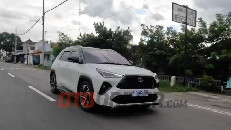 Foto - Toyota Kembalikan Selisih Uang Pembelian Innova Zenix Hybrid dan Yaris Cross Hybrid