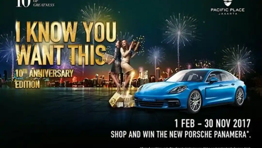 Foto - Mantan Pengacara Setya Novanto Dapat Hadiah Porsche Panamera!