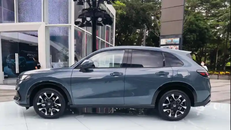 Foto - Honda ZR-V, Sebuah Civic Crossover?