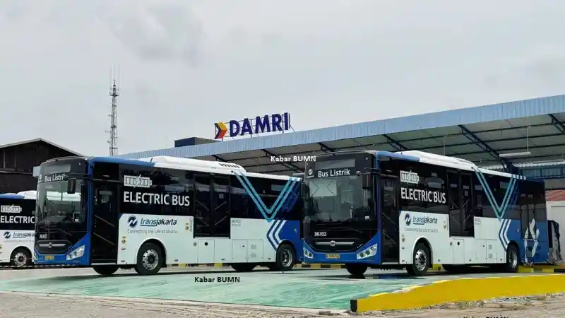 Bus - Damri Semakin Intensif Operasikan Bus Listrik