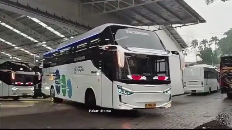 Bus - Pakar Utama Pakai Bodi Legacy SR3 Neo HD Prime Ultimate Edition