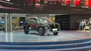 Gambar: Suzuki Fronx SGX Hybrid Kuro Meluncur di GIIAS 2026, Kini Dilengkapi DVR dan Tampilan Lebih Sporty