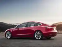Tesla Siapkan Mobil  Listrik  Murah 