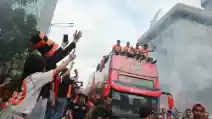  Bus Scania Double Decker Meriahkan Pawai Kemenangan Pemain Persija Juara Liga 1