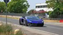  Spy Shot : Lamborghini Aventador SV Roadster Tanpa Kamuflase!