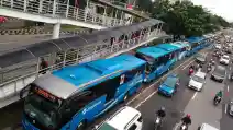  Mulai Senin 21 September, Transjakarta Batasi Waktu Operasi