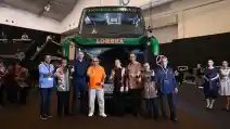  PO Lorena Terima Penyerahan 12 Unit Bus Double Decker dari Mercedes-Benz