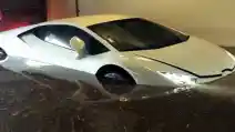  Baru Dikirim, Lamborghini Huracan Ini Terendam Banjir