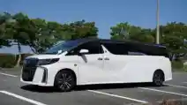  Toyota Alphard Ini Disulap Jadi Mobil Jenazah